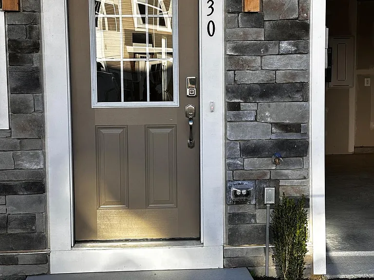 30 Trotting Rd — Photo 2
