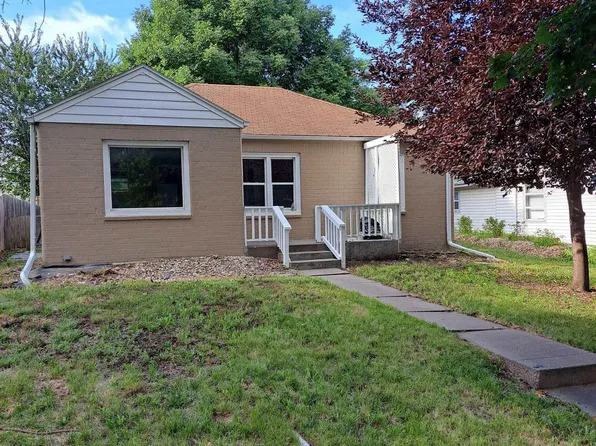 5735 Baldwin Ave, Lincoln, NE 68507