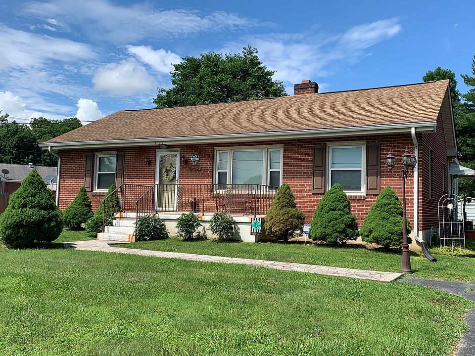 1st image of 307 Parkdale Dr