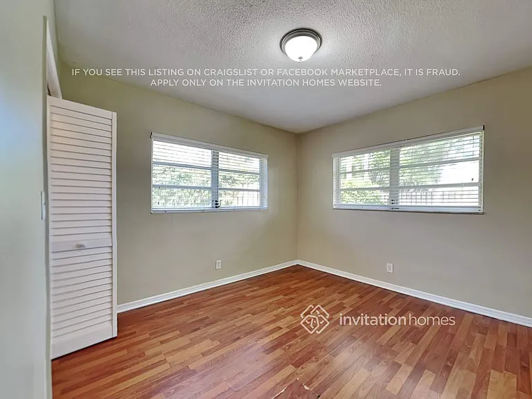 1451 SW 10th St — Photo 13