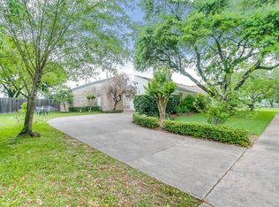 15326 Welwyn Dr, Houston, TX 77040