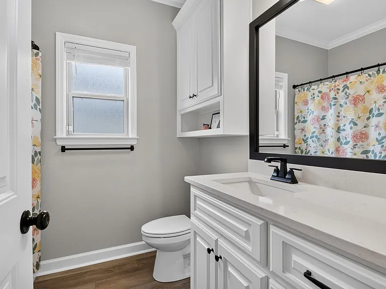 9025 Wooddale Dr — Photo 19