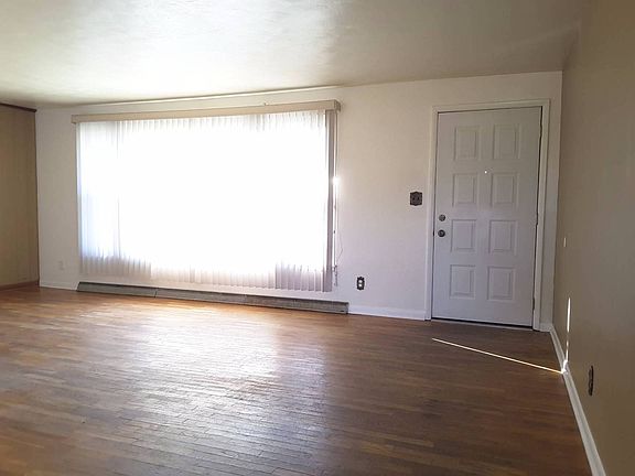 3rd image of 55428 Ash Rd