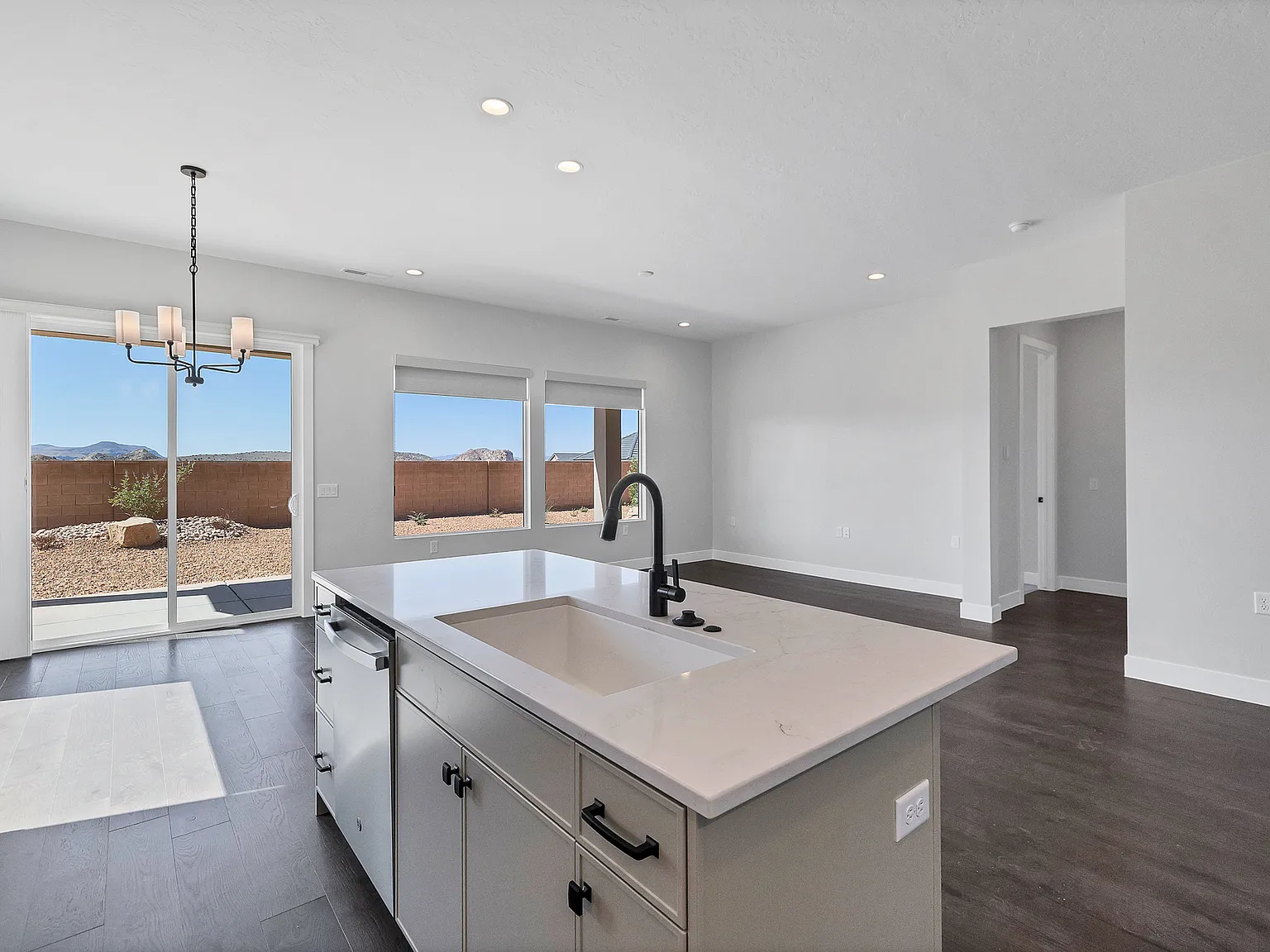 2 bed, 1494 sqft, $2,500 — Photo 4