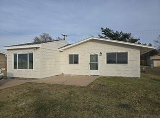 114 9th St, Claflin, KS 67525