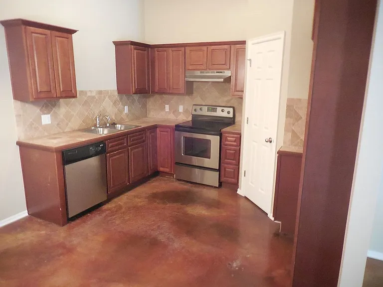 Moore Single Story Duplex — Photo 2