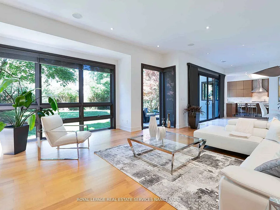 12 York Rd