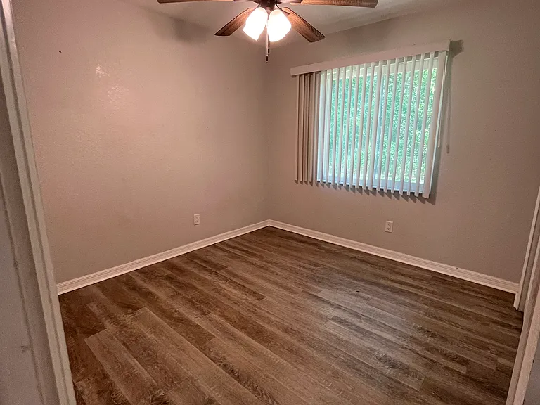 3380 NE 57th Ave — Photo 9
