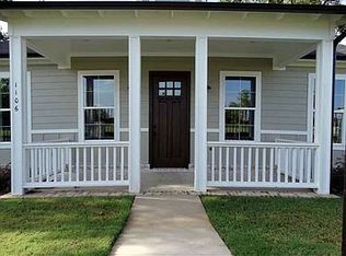 1106 Crestway Dr, Athens, TX 75751