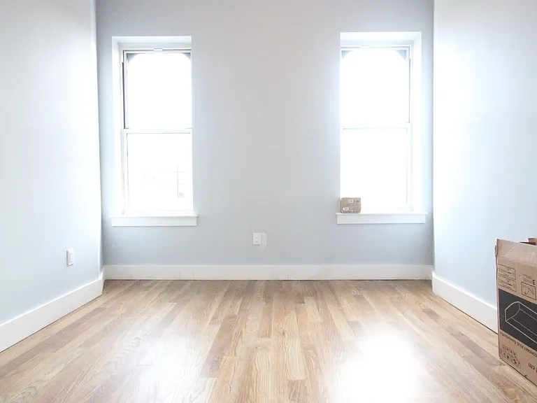 1865 Putnam Ave #2 — Photo 8