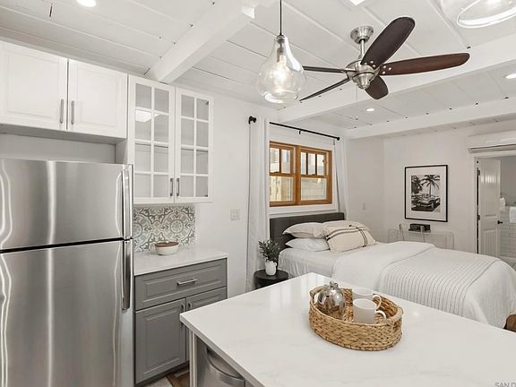 3rd image of 2313 Manchester Ave #2