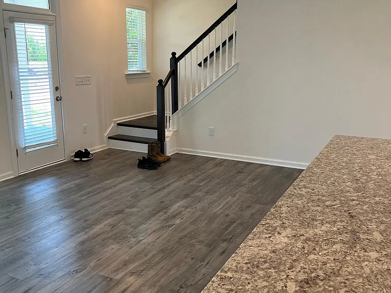 311 Kephart Way — Photo 10