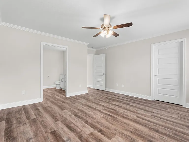 303 Latitude Ln — Photo 18