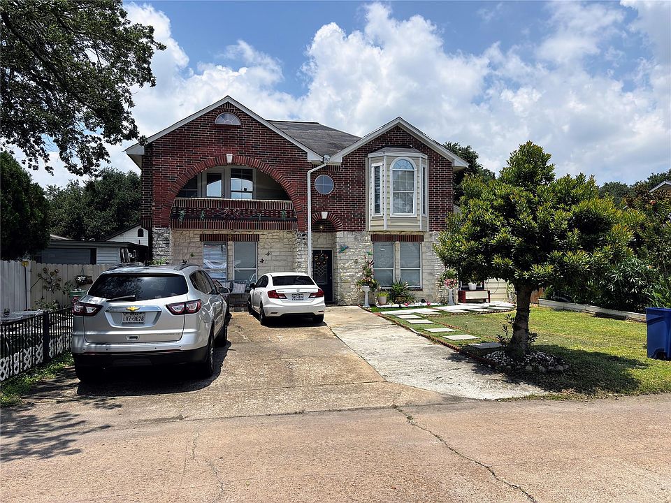 1st image of 9717 Debbie Ln