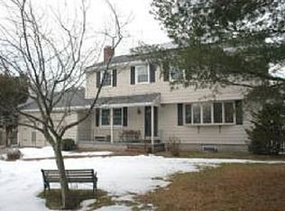 3 Harding St, Medfield, MA 02052