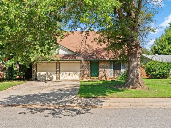 745 Red Oak Ter, Edmond, OK 73003