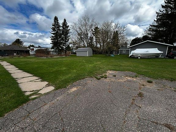 4th image of 6970 Gogebic St