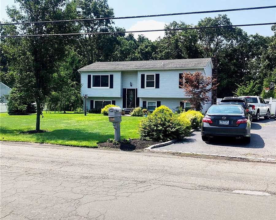1st image of 34 Frances Blvd