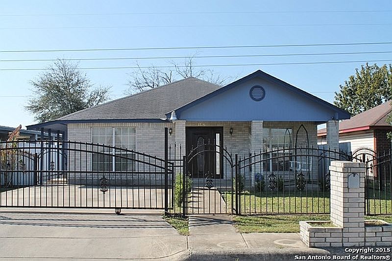 1st image of 3306 Avoca Dr