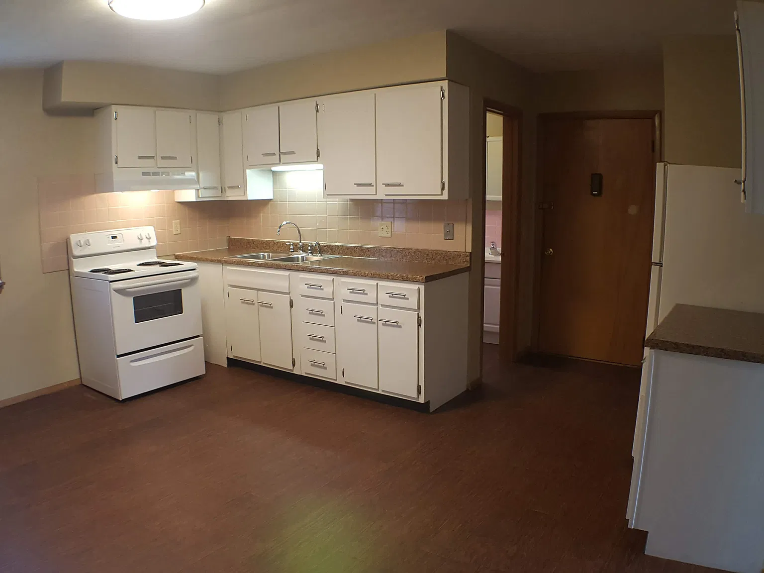 2 bed, $875 — Photo 2
