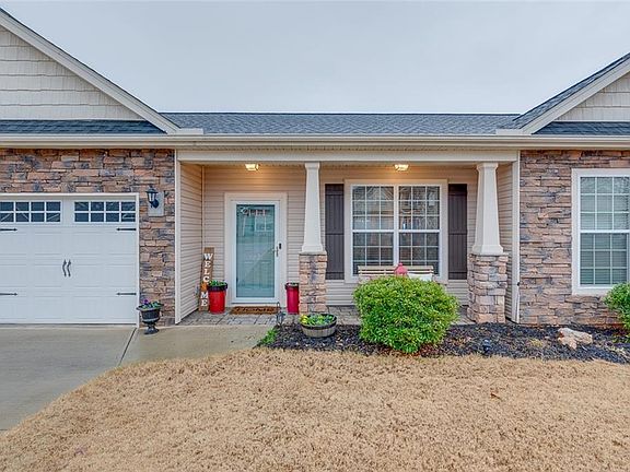 5th image of 1026 Blythwood Dr