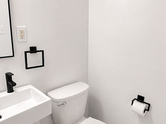 5th image of 4401 Cherry Hill Rd APT 24