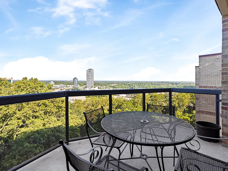 8370 Greensboro Dr #1004 — Photo 13