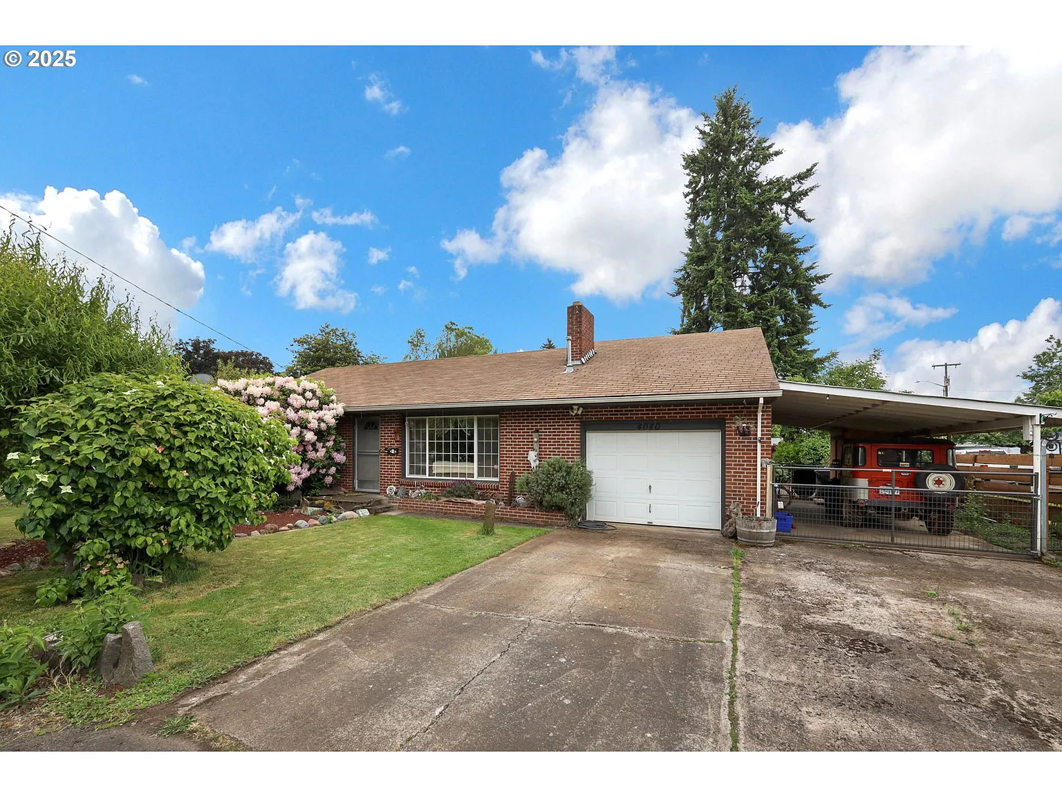 4040 Bell Ave photo 1