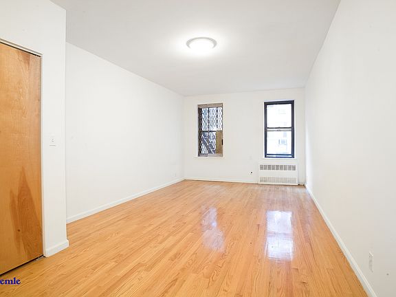 2nd image of 218 E 81st St #3RW