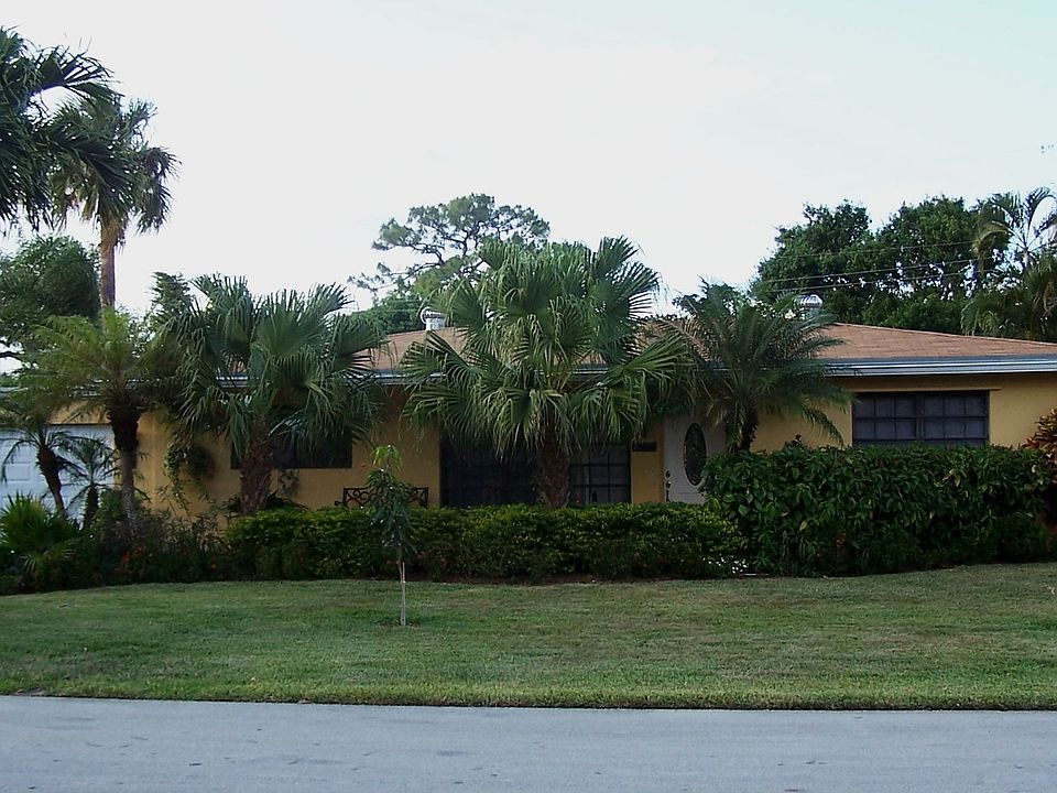Front View (south)