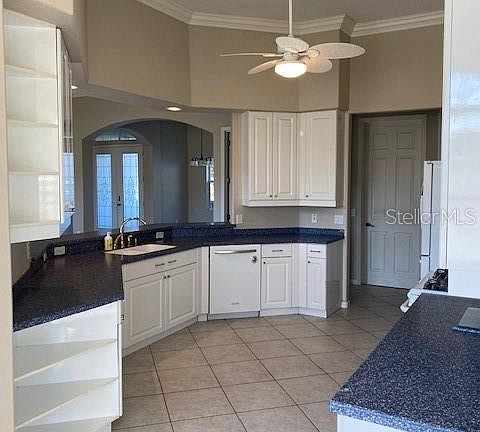 4th image of 2924 Highland View Cir