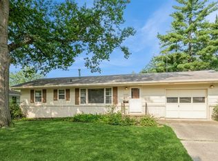 411 N J St, Indianola, IA 50125