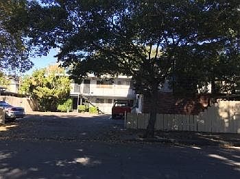4th image of 419 W Flora St APT A