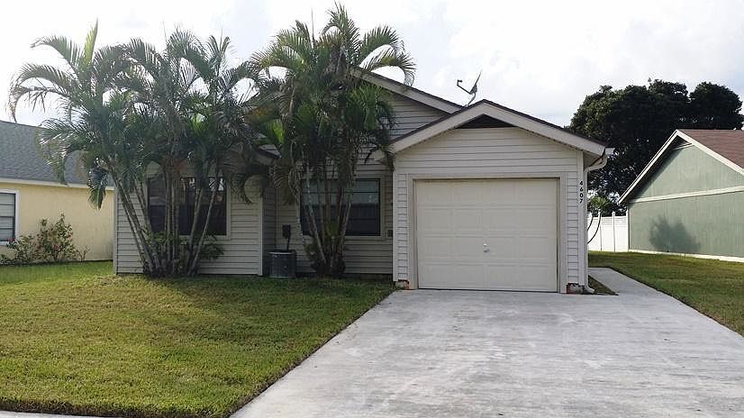 1st image of 4607 Brook Dr