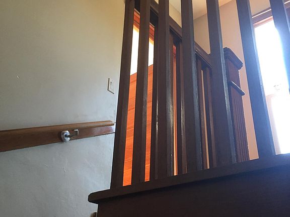 2nd image of 2984 N Wisner Ave #2