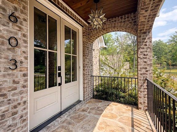 5th image of 603 W Blue Spring Dr