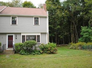 1 Hearthside Ct, Scituate, MA 02066