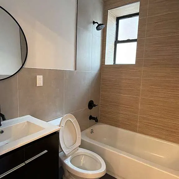 575 Cleveland St #2 — Photo 5