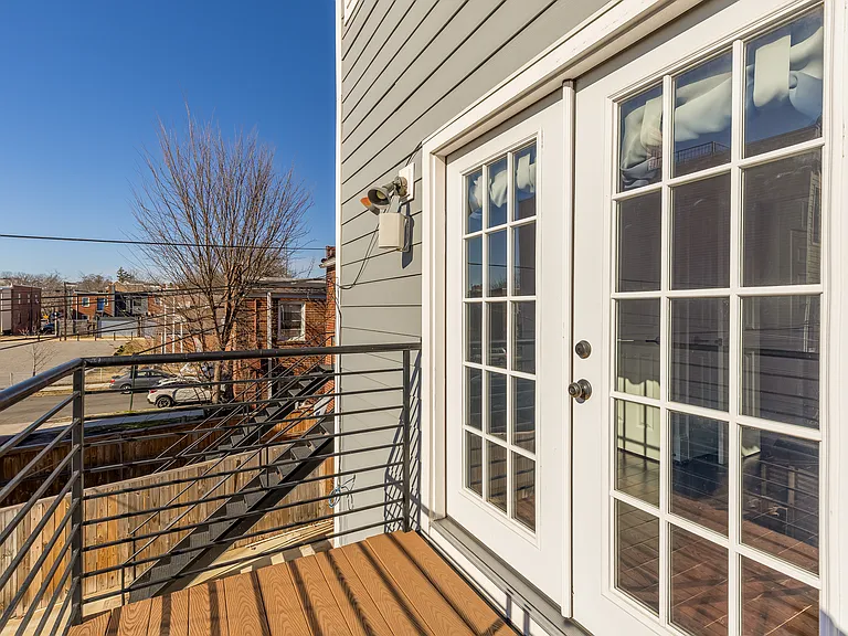 1609 Levis St NE — Photo 59