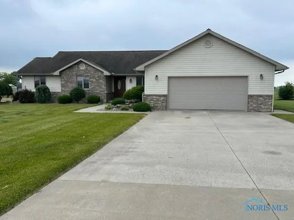 803 W Indiana St, Edon, OH 43518