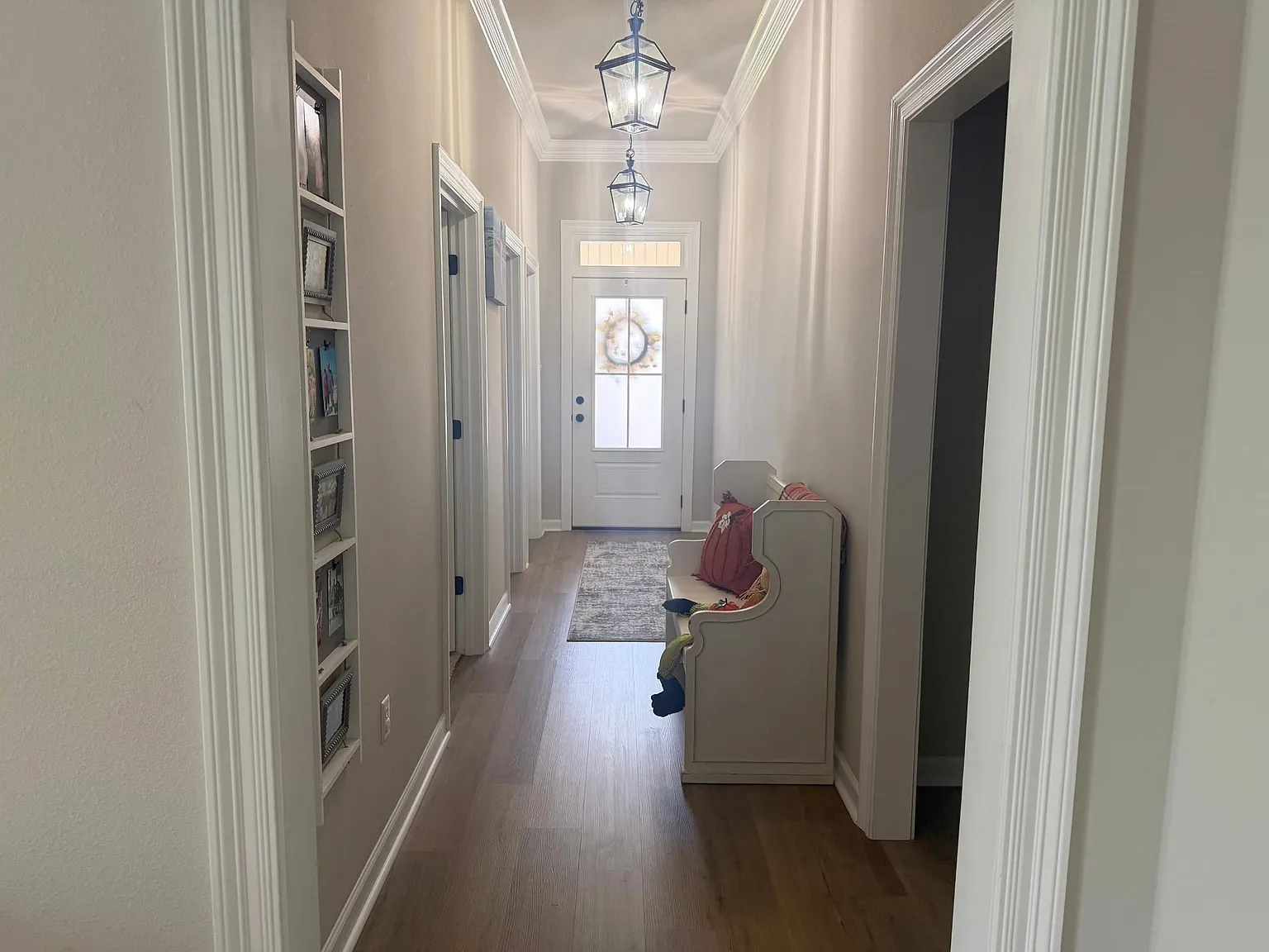 4 bed, 1833 sqft, $2,500 — Photo 4