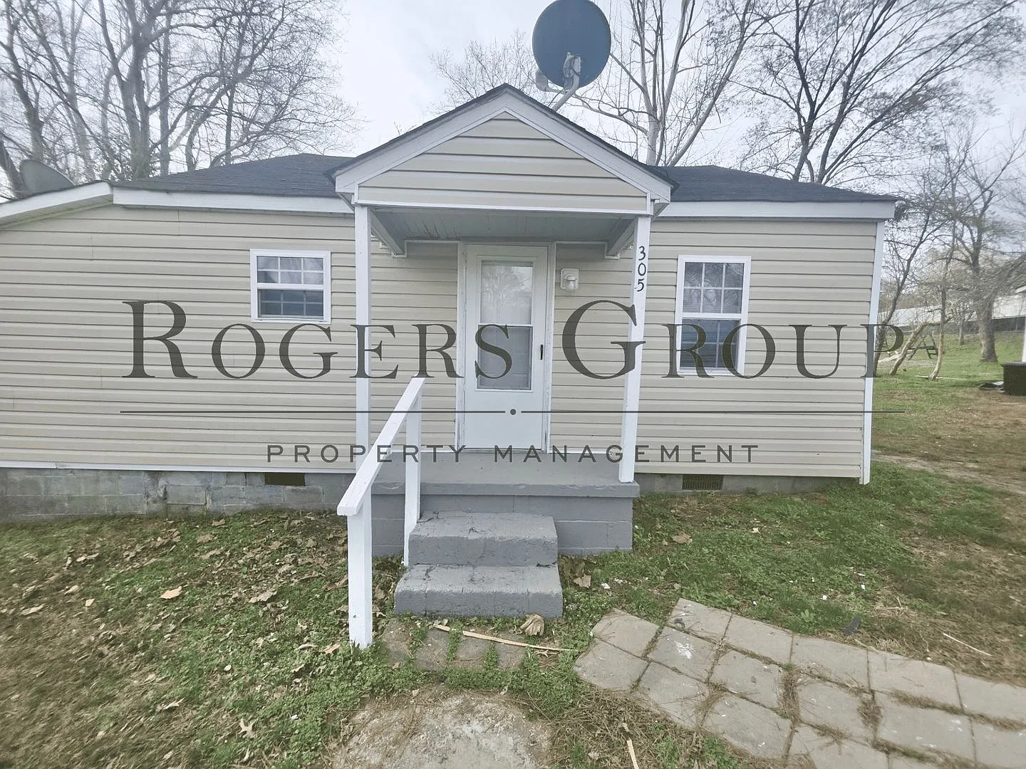 2 bed, 1.0 bath, $925 — Photo 2