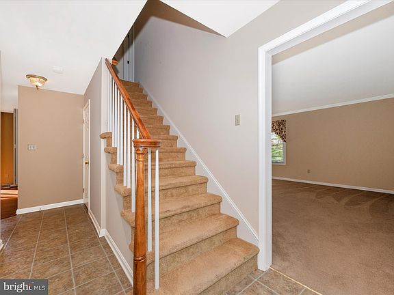 4th image of 11826 Oriole Dr