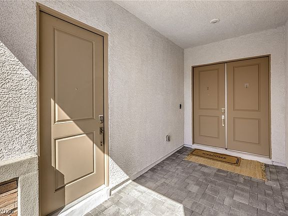 3rd image of 5242 Fisher Falls Ct