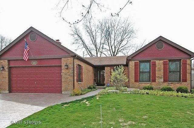 1st image of 1605 Camelot Ln