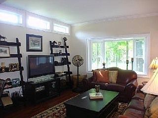 2nd image of 807 Canton Ave