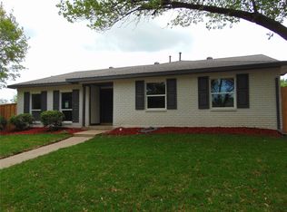 2918 Ashglen Dr, Garland, TX 75043
