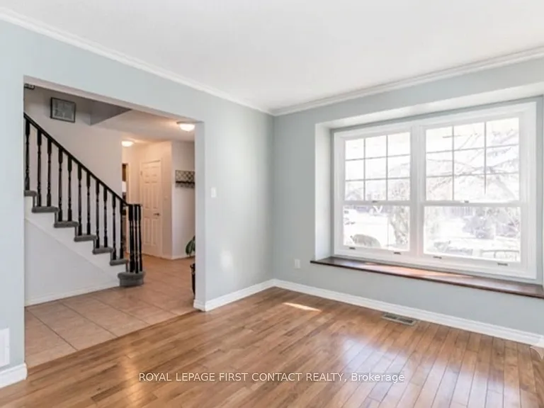 61 Herrell Ave — Photo 3