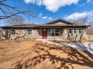 405 Crest Ct, Poteau, OK 74953