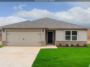 869 Ashford Dr, Calera, AL 35040
